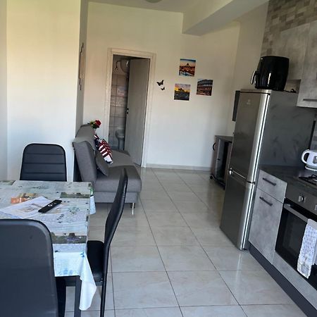 Monolocale Rosy Apartamento Fiumicino Exterior foto