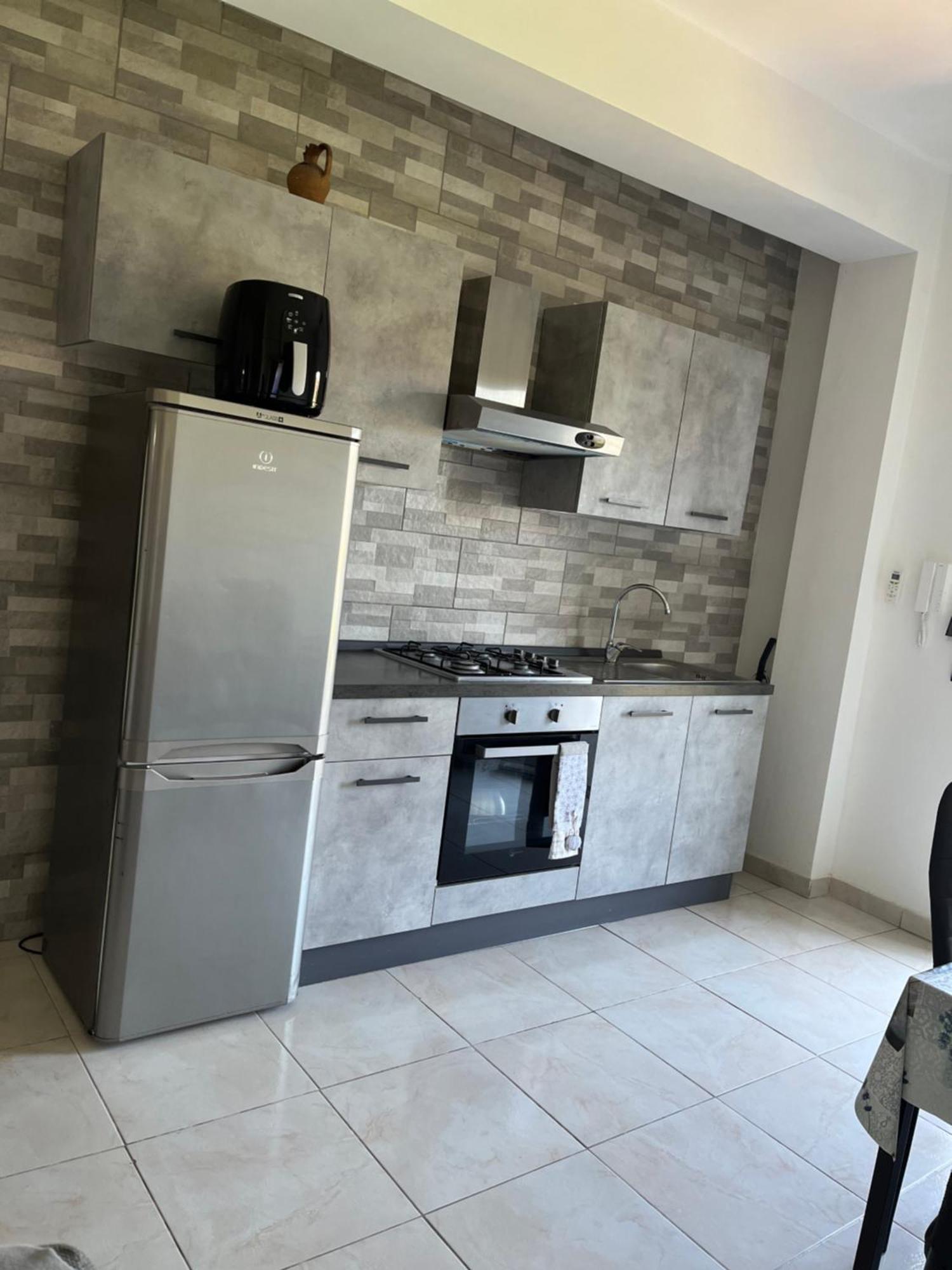 Monolocale Rosy Apartamento Fiumicino Exterior foto